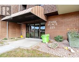 225 CAMPUS PARKWAY UnitNo. 202 - 1