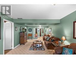 38 FIELDSTONE PLACE - 32