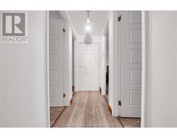 12 DONALDA DRIVE - 26