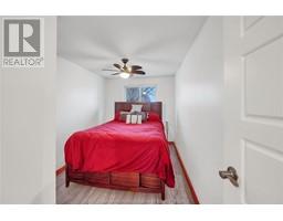 12 DONALDA DRIVE - 33