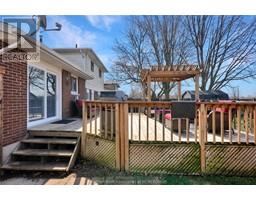12 DONALDA DRIVE - 42