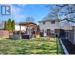 12 DONALDA DRIVE - 44
