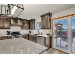 12 DONALDA DRIVE - 9