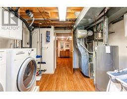35 Monarch DRIVE - 31