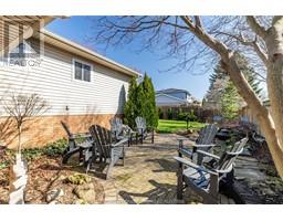 35 Monarch DRIVE - 33