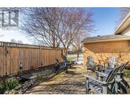 35 Monarch DRIVE - 34