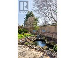 35 Monarch DRIVE - 36