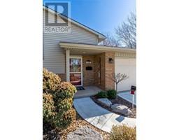 35 Monarch DRIVE - 4