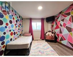 74 Chestnut DRIVE - 23