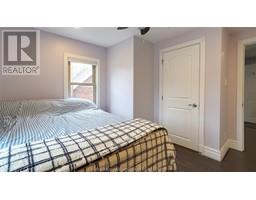 16 Buckingham AVENUE - 28