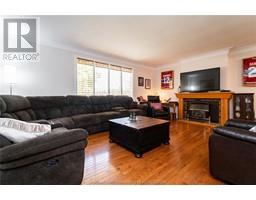 591 King STREET West - 19