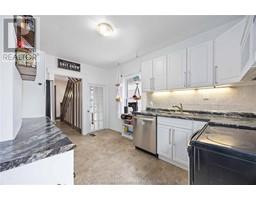555 Confederation STREET - 16