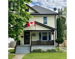 555 Confederation STREET - 2