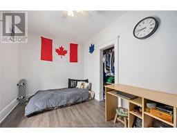 555 Confederation STREET - 22