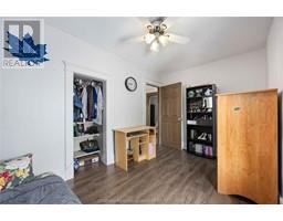 555 Confederation STREET - 24