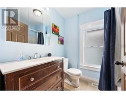 555 Confederation STREET - 25