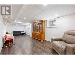 555 Confederation STREET - 26