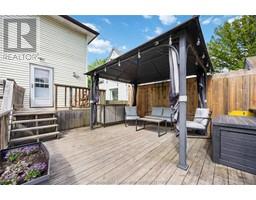 555 Confederation STREET - 33