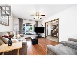 555 Confederation STREET - 8