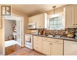 348 Campus PARKWAY - 12