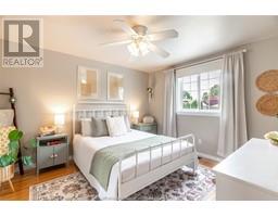 348 Campus PARKWAY - 17