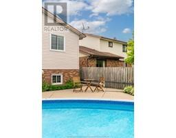 348 Campus PARKWAY - 39
