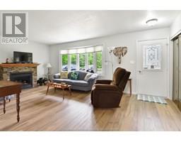 17 Garry AVENUE - 15