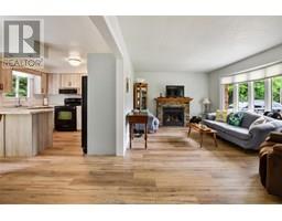 17 Garry AVENUE - 19