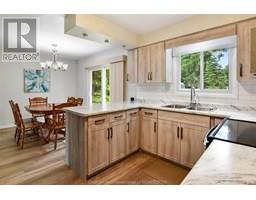 17 Garry AVENUE - 30