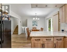 17 Garry AVENUE - 31