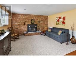 17 Garry AVENUE - 47