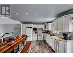 160 Valley ROAD - 12