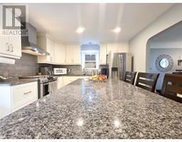11 Lottie AVENUE - 24