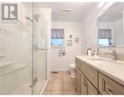 11 Lottie AVENUE - 42