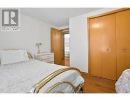 246 Tweedsmuir AVENUE West - 24