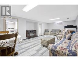 246 Tweedsmuir AVENUE West - 27