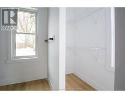 231 Hughes STREET - 18