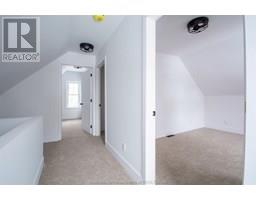 231 Hughes STREET - 20