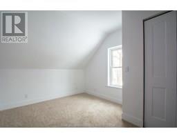 231 Hughes STREET - 21
