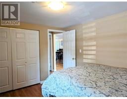185 Woods STREET - 10