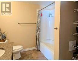 185 Woods STREET - 12