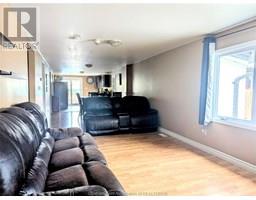 185 Woods STREET - 8