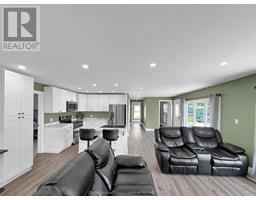 86 BAYVIEW DRIVE - 12