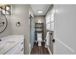 86 BAYVIEW DRIVE - 22