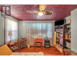 300 Woods STREET - 15
