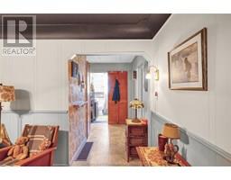 300 Woods STREET - 17
