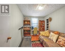 300 Woods STREET - 18