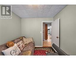 300 Woods STREET - 19