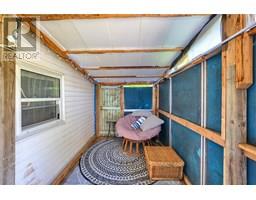 300 Woods STREET - 26