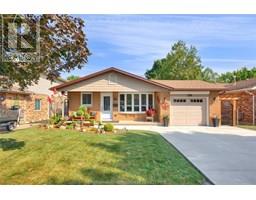 110 GLENGARRY CRESCENT - 1